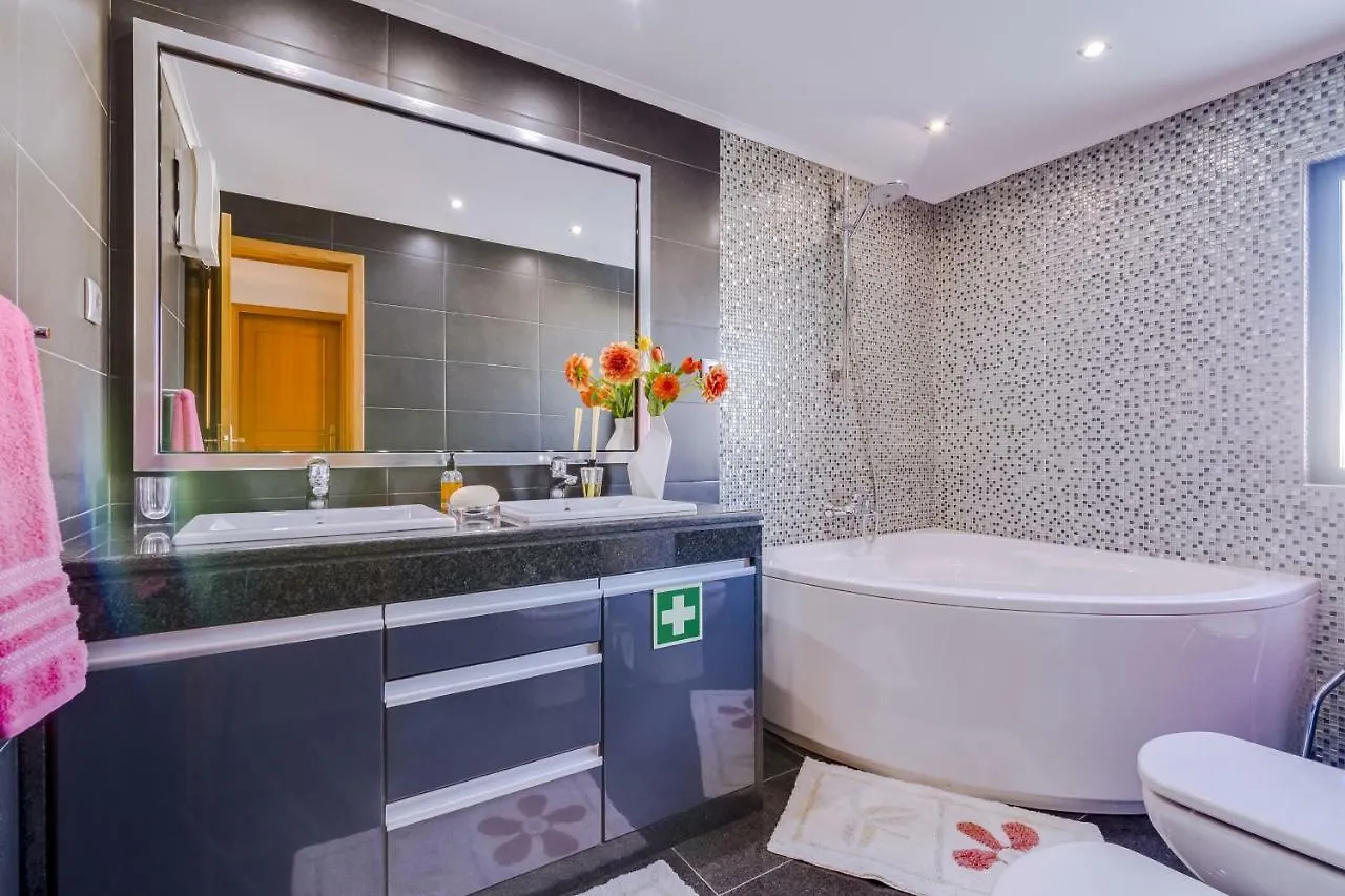 Palma - 4 Bed Near The City Center - Faro 0*,  Portugal